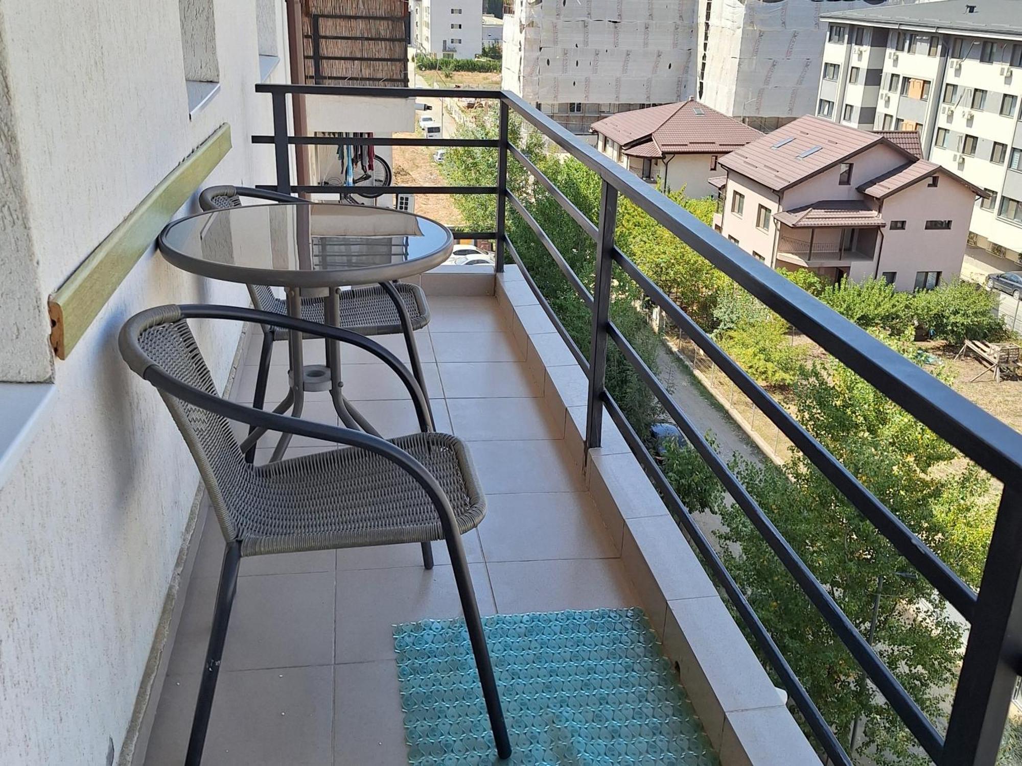 Cazare Apartament 2 Camere Decomandat Militari Chiajna Экстерьер фото